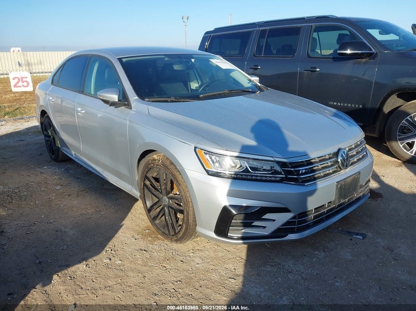 2018 VOLKSWAGEN PASSAT 2.0T R-LINE/2.0T S | 1VWAA7A34JC013673 | UPCARS