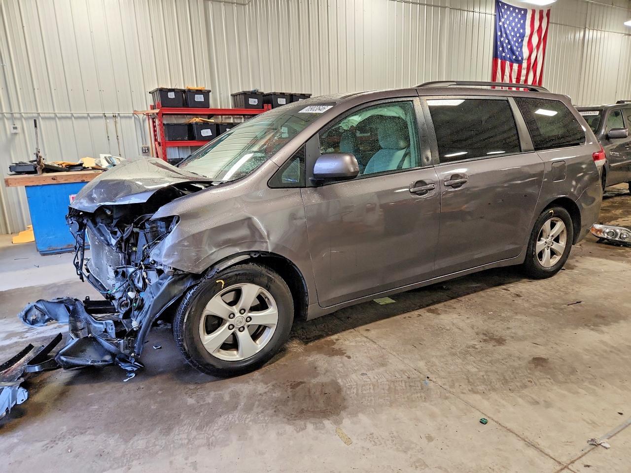 2014 TOYOTA SIENNA LE | 5TDKK3DC3ES457849 | UPCARS