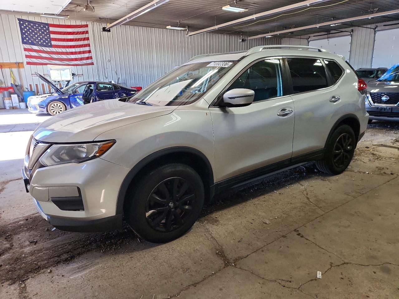 2017 NISSAN ROGUE SV | 5N1AT2MV4HC896399 | UPCARS