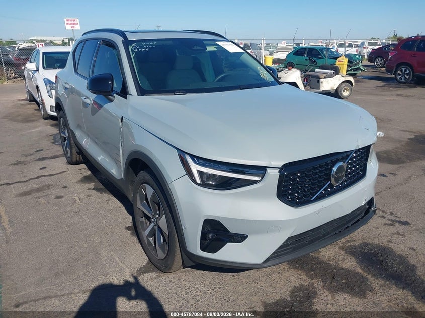 2026 VOLVO XC40 PLUS, B5 AWD GAS (MILD HYBRID), DARK | YV4L12UC7T2776643 | UPCARS