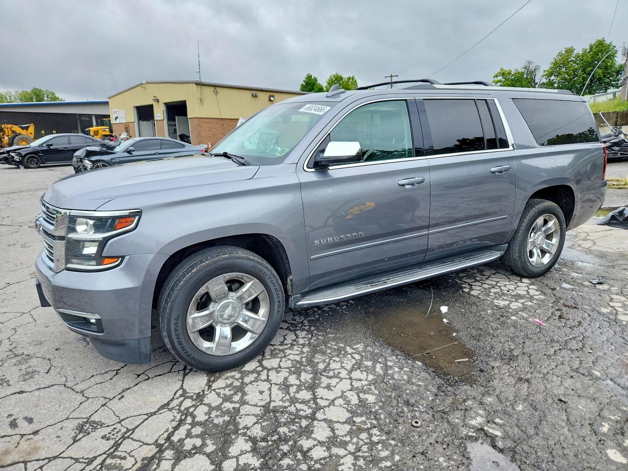 2018 CHEVROLET SUBURBAN K1500 PREMIER | 1GNSKJKC2JR274675 | UPCARS