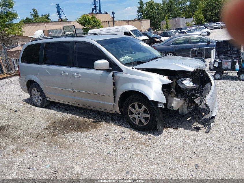 2010 CHRYSLER TOWN & COUNTRY TOURING | 2A4RR5D13AR213801 | UPCARS
