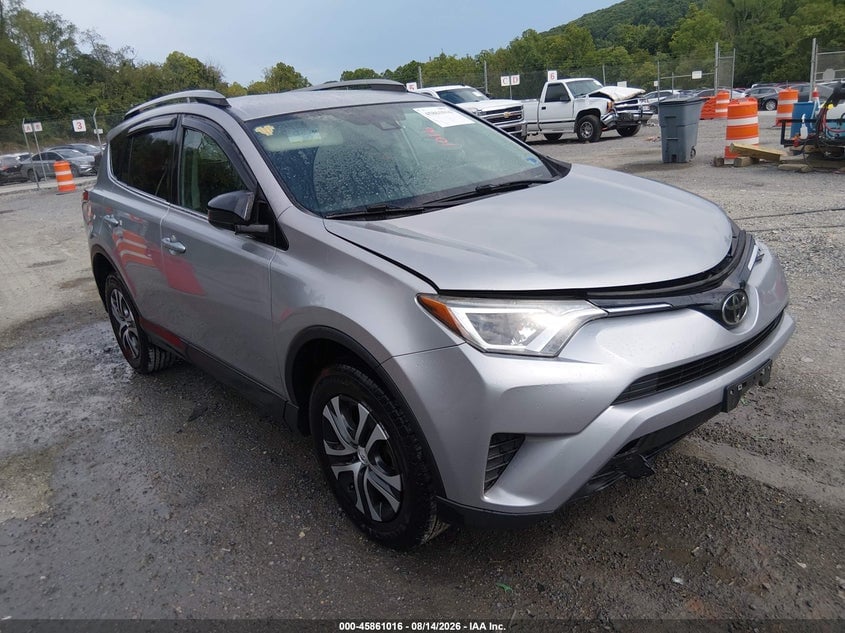 2018 TOYOTA RAV4 LE | 2T3BFREV7JW724698 | UPCARS