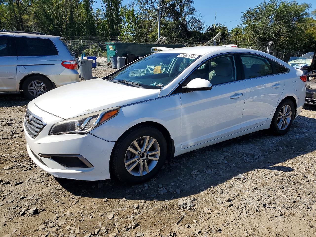 2016 HYUNDAI SONATA SE | 5NPE24AF2GH432094 | UPCARS