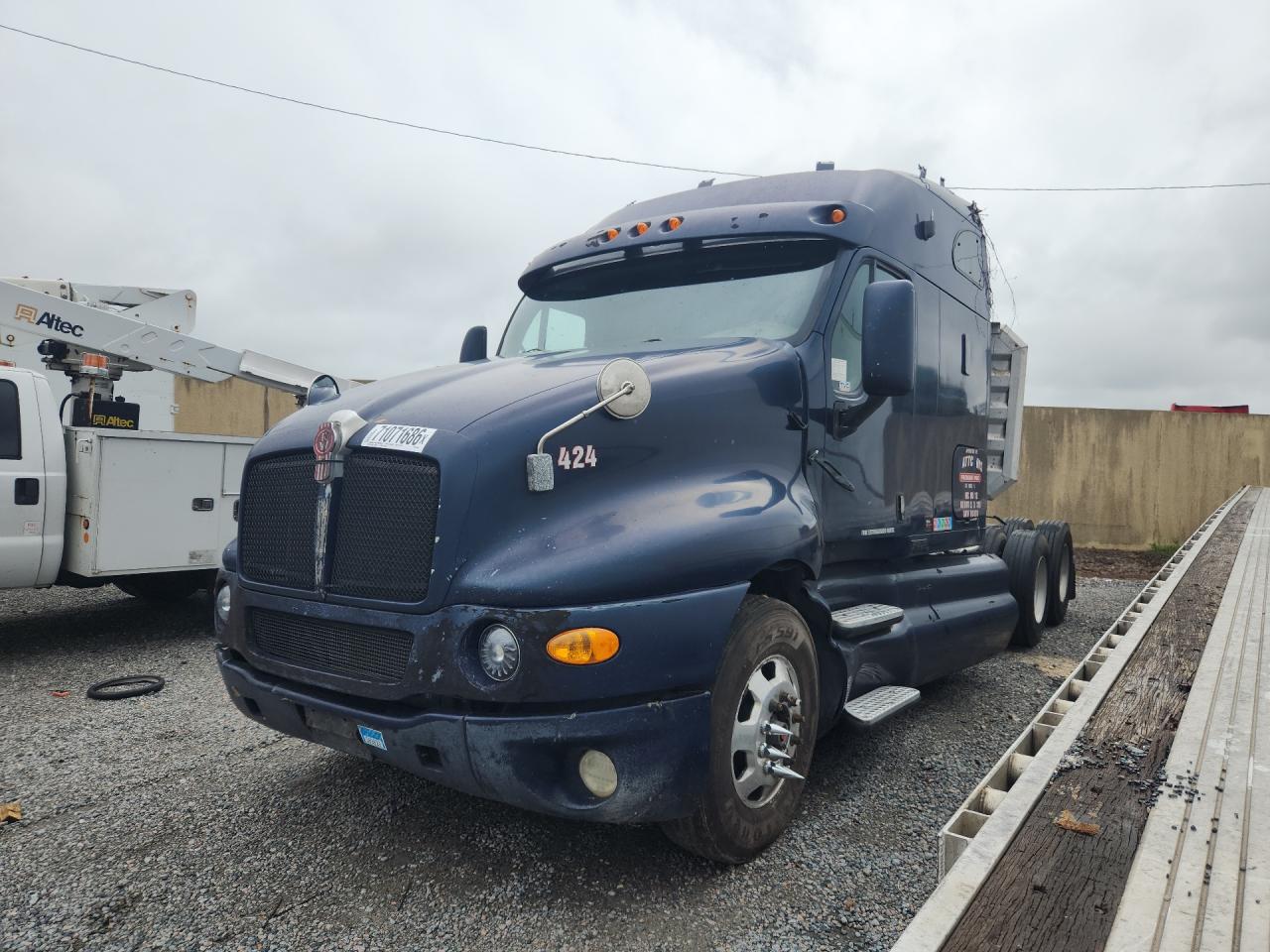 2009 KENWORTH ALL OTHER T2000 | 1XKTDB9X19J229764 | UPCARS