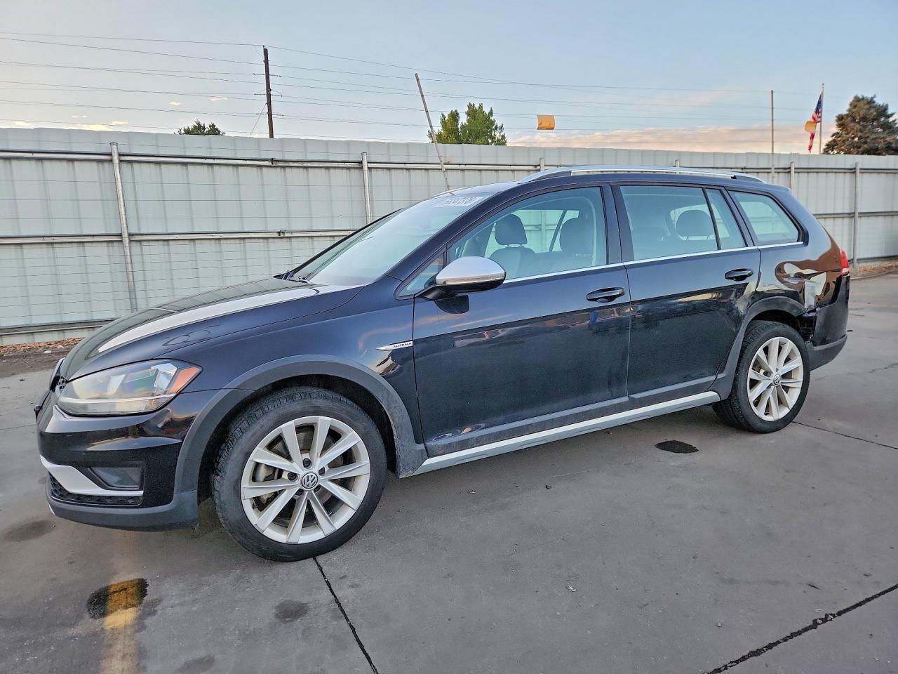 2019 VOLKSWAGEN GOLF S | 3VWM17AU3KM515841 | UPCARS