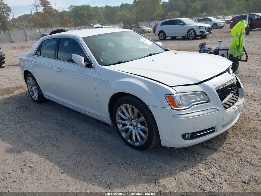 2013 CHRYSLER 300 MOTOWN | 2C3CCAAGXDH703455 | UPCARS