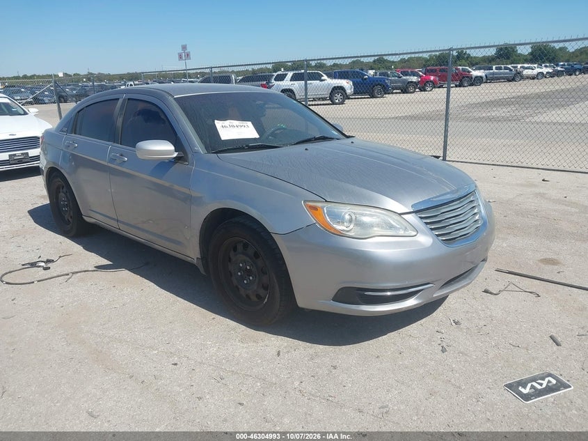 2013 CHRYSLER 200 LX | 1C3CCBAB3DN686189 | UPCARS