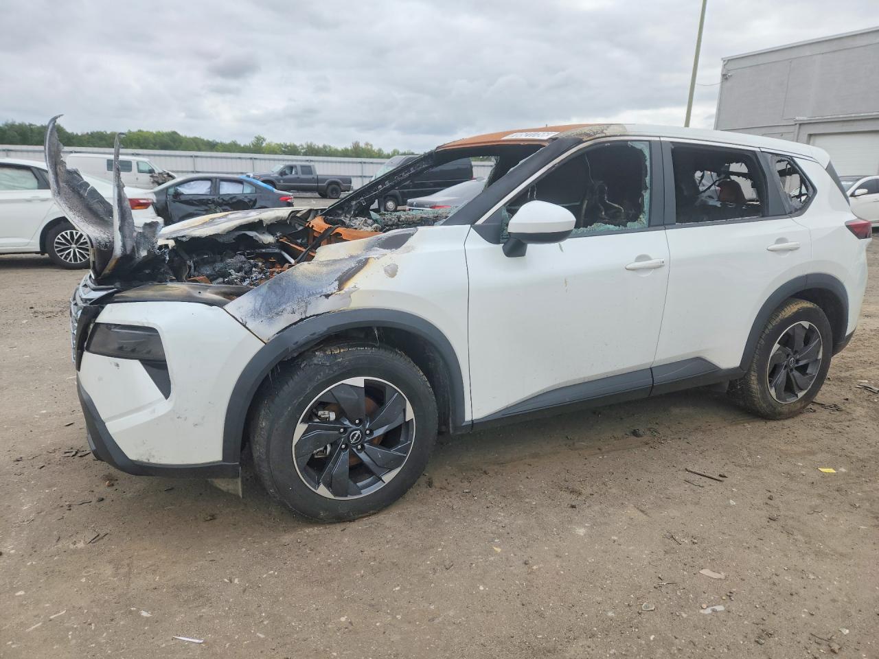 2024 NISSAN ROGUE SV | 5N1BT3BA3RC693399 | UPCARS