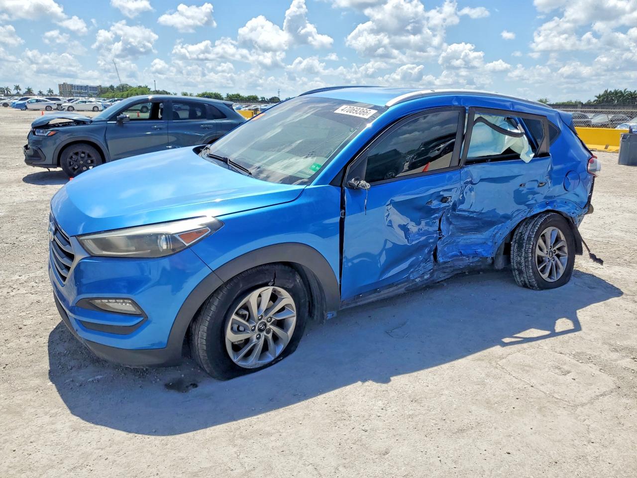 2018 HYUNDAI TUCSON SE POP SE PLUS ECO SPORT VALUE ULTIMATE BASE | KM8J33A46JU621523 | UPCARS