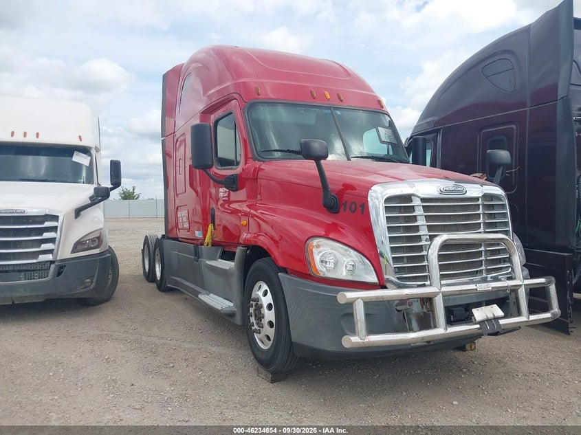 2015 FREIGHTLINER CASCADIA 125 | 3AKJGLD50FSGB3813 | UPCARS