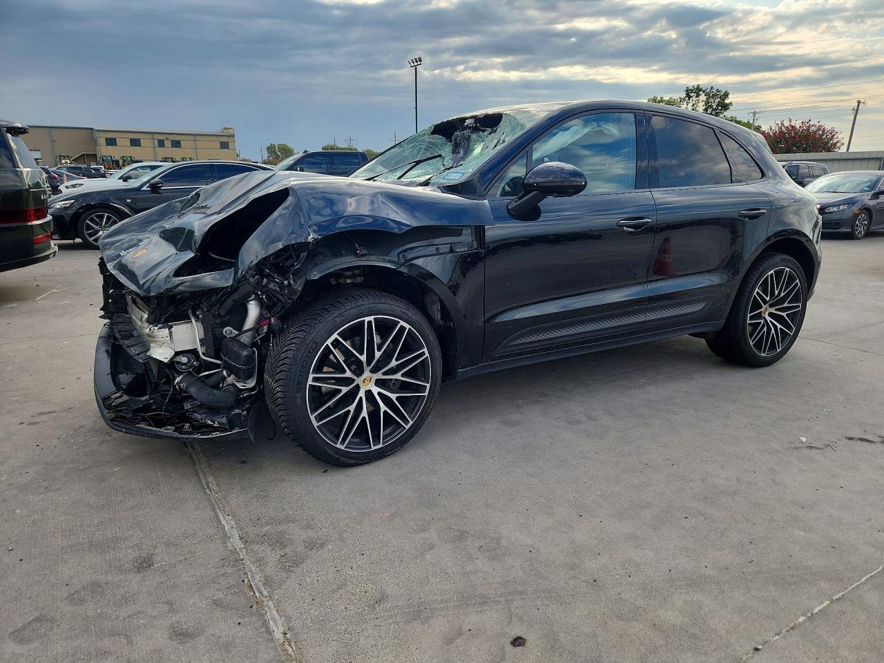 2022 PORSCHE MACAN | WP1AA2A57NLB08837 | UPCARS