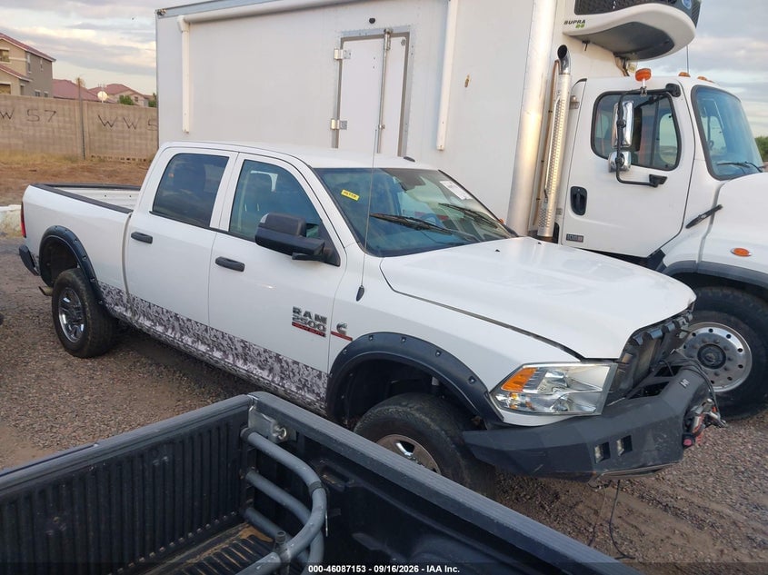 2015 RAM 2500 TRADESMAN | 3C6UR5CL1FG592319 | UPCARS