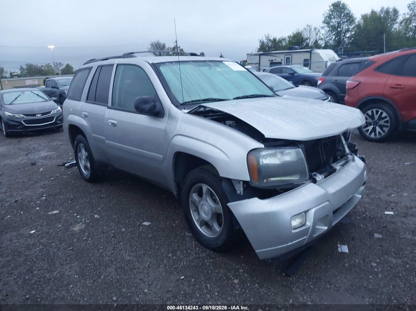 2008 CHEVROLET TRAILBLAZER LT | 1GNDT13S082211427 | UPCARS