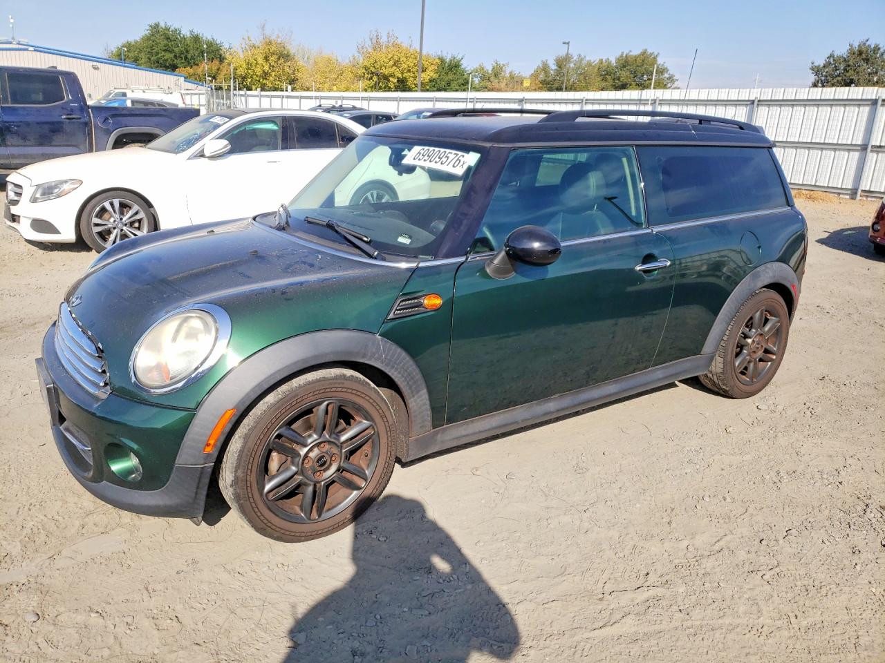 2011 MINI COOPER CLUBMAN | WMWZF3C54BTX82199 | UPCARS