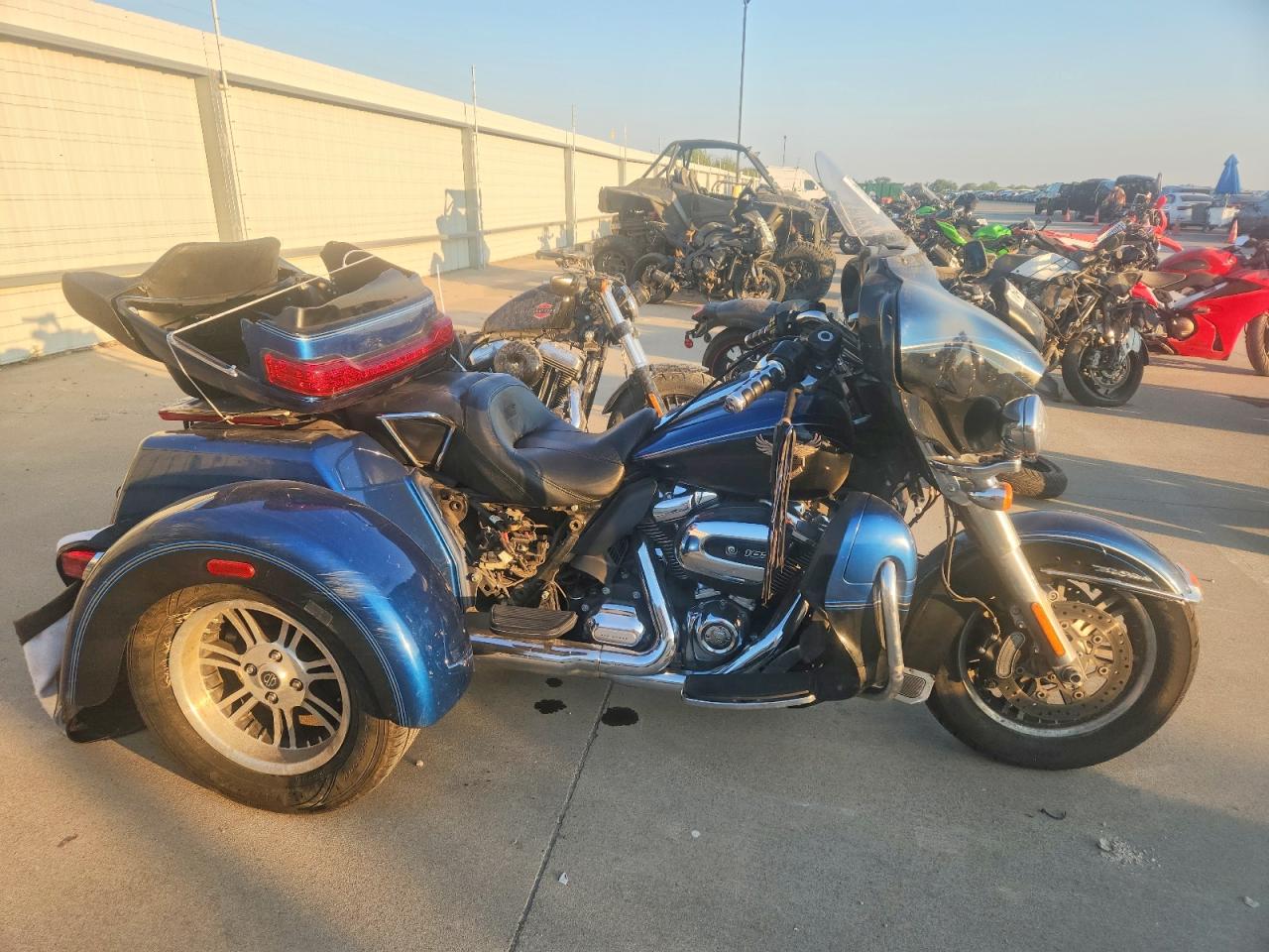 2018 HARLEY-DAVIDSON FL 115TH ANNIVERSARY TRI GLIDE ULTRA | 1HD1MDD12JB853720 | UPCARS