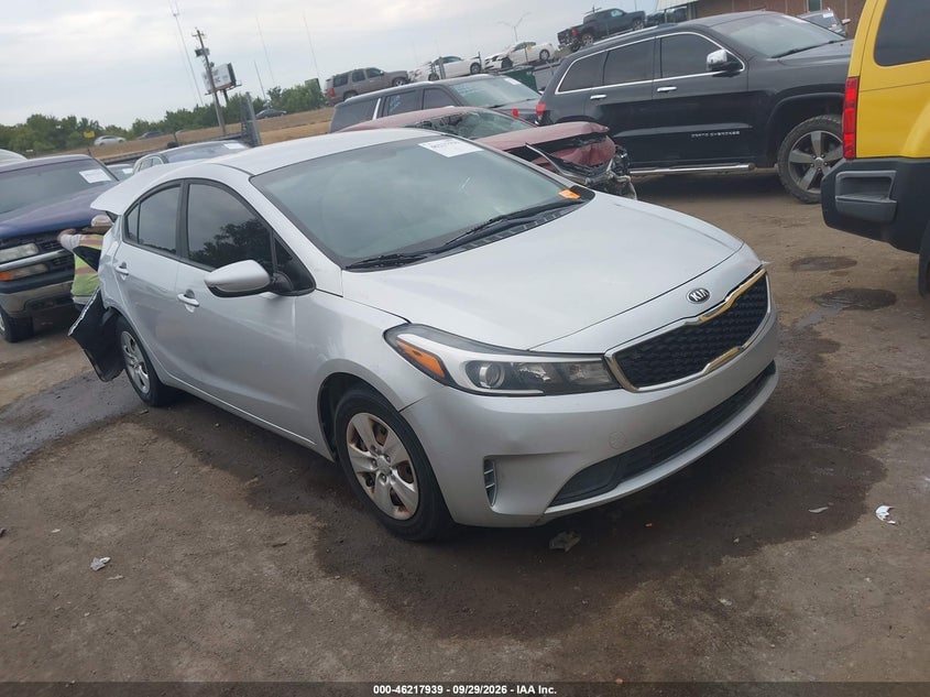 2017 KIA FORTE LX | 3KPFL4A71HE113379 | UPCARS