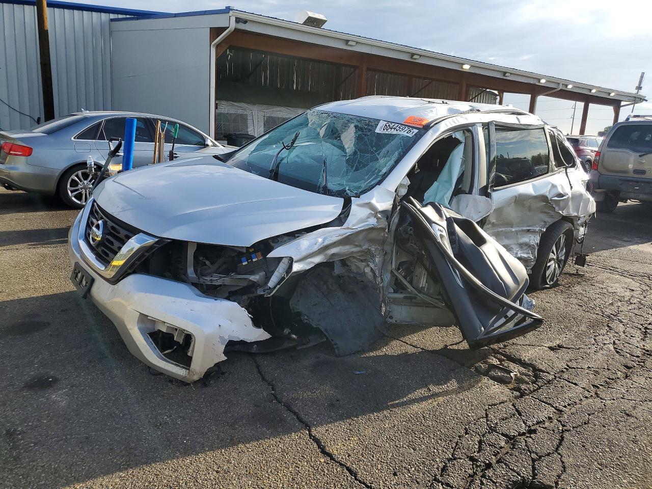 2019 NISSAN PATHFINDER SL | 5N1DR2MMXKC607794 | UPCARS