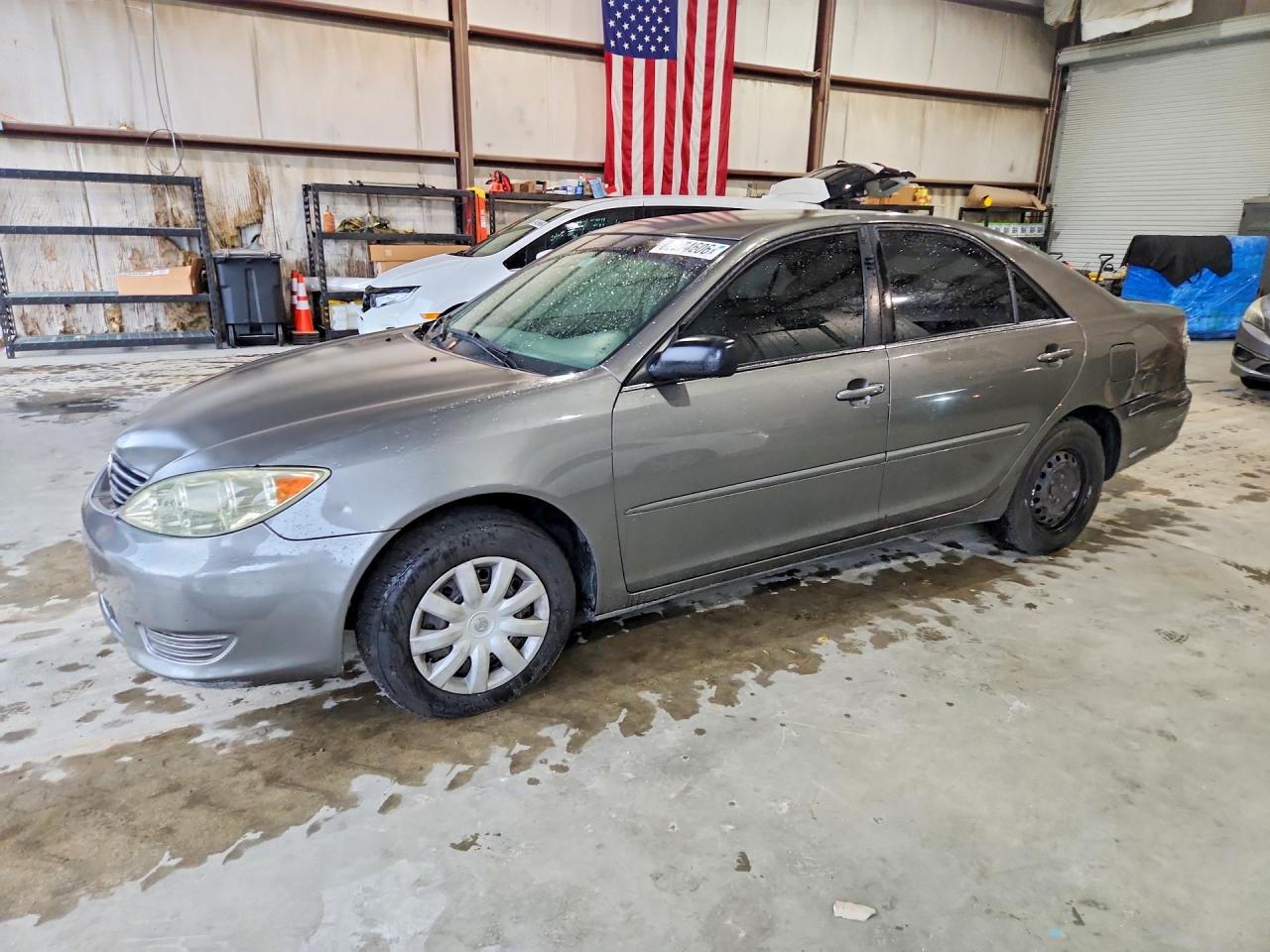 2006 TOYOTA CAMRY STANDARD | 4T1BE32K56U725343 | UPCARS