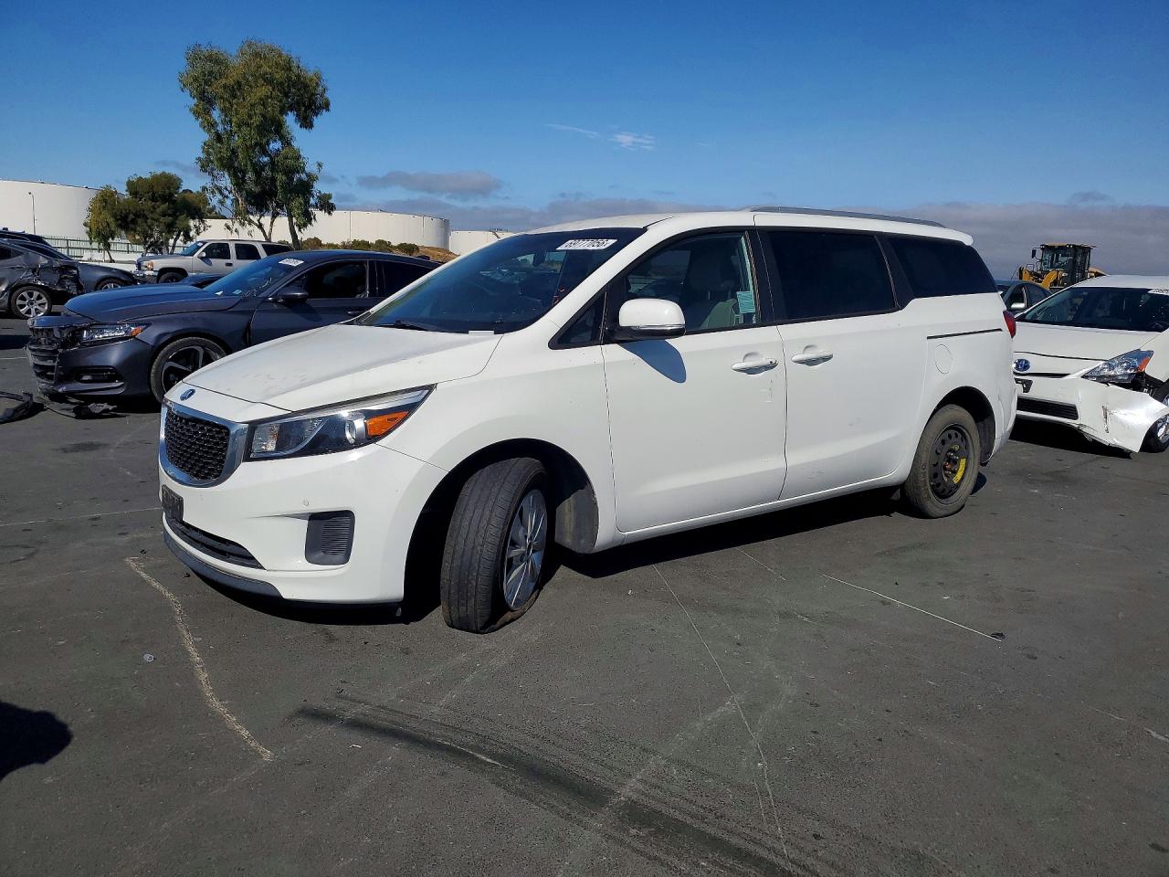 2017 KIA SEDONA LX | KNDMB5C15H6250758 | UPCARS