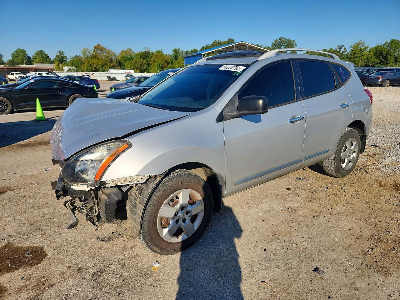 2015 NISSAN ROGUE S | JN8AS5MT7FW671577 | UPCARS
