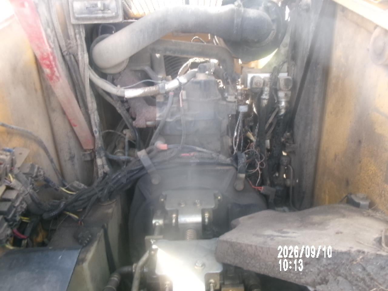 2000 JOHN DEER INDUSTRIAL E 260  - LIVESTOCK EQUIPMENT | KV0260B261822 | UPCARS