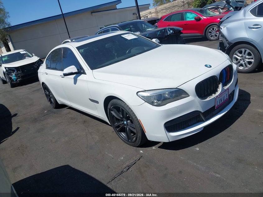2013 BMW 740I | WBAYA6C51DC995139 | UPCARS