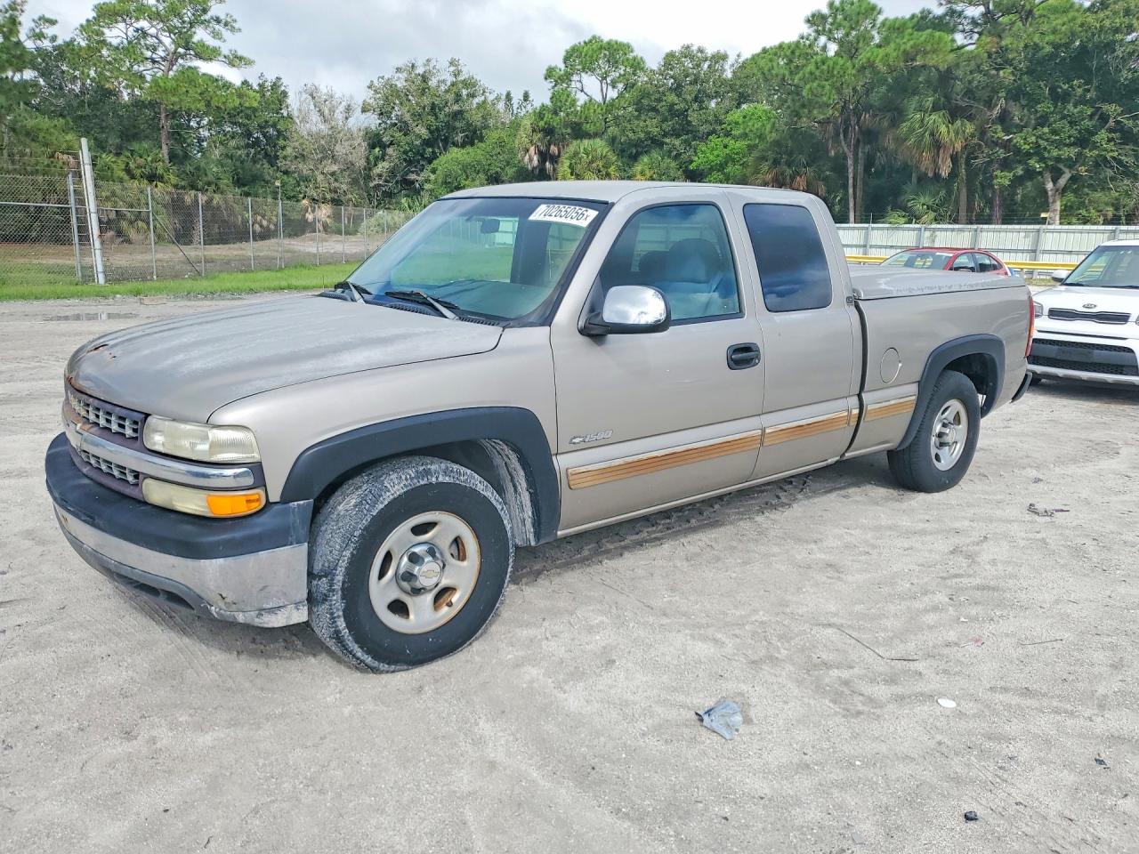 2002 CHEVROLET SILVERADO C1500 | 2GCEC19V421144899 | UPCARS