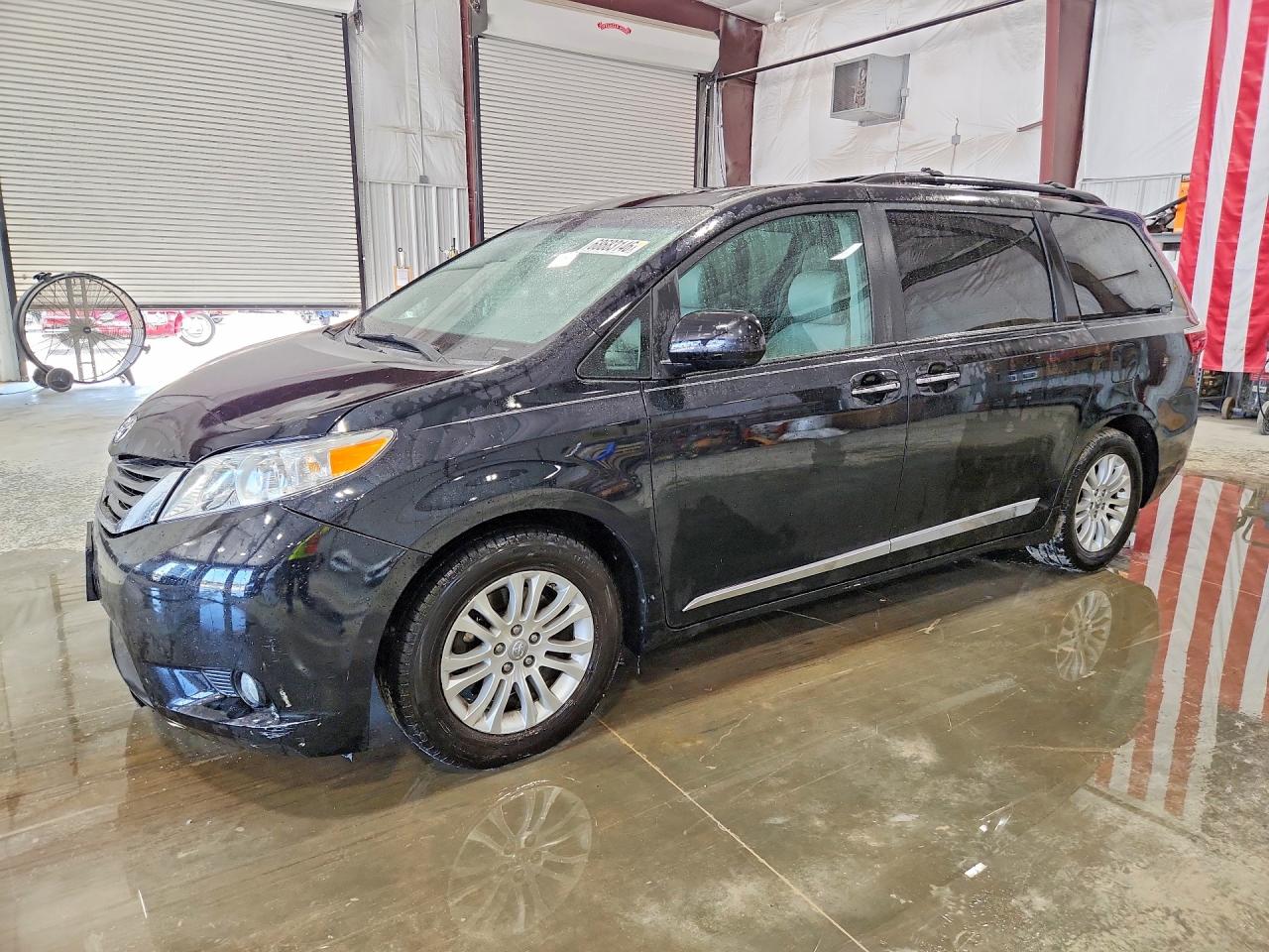 2017 TOYOTA SIENNA XLE 8-PASSENGER | 5TDYZ3DC7HS817246 | UPCARS