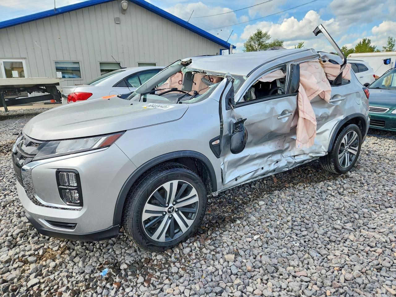 2021 MITSUBISHI OUTLANDER ES | JA4APUAU0MU015065 | UPCARS