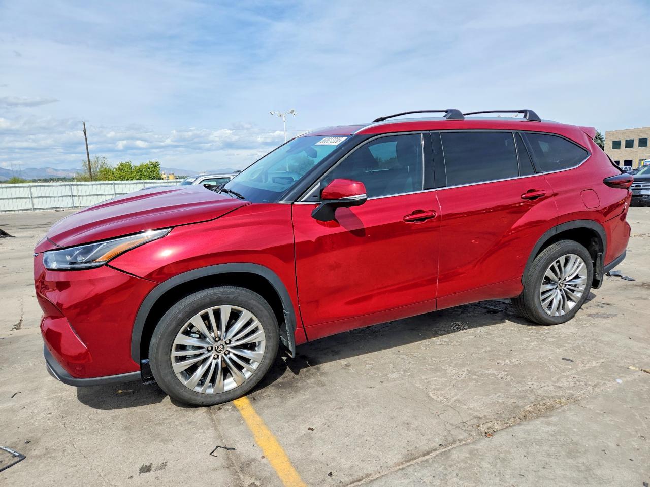 2024 TOYOTA HIGHLANDER PLATINUM | 5TDKDRBH2RS545941 | UPCARS