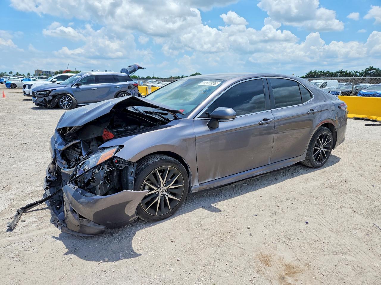 2024 TOYOTA CAMRY SE | 4T1G11AK1RU244419 | UPCARS