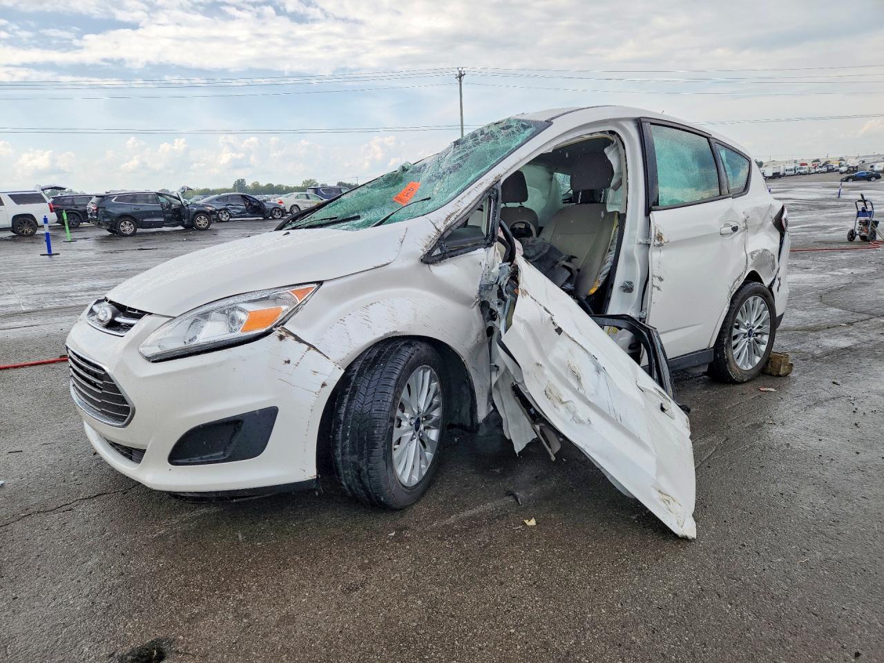 2017 FORD CMAX SE | 1FADP5AUXHL113580 | UPCARS