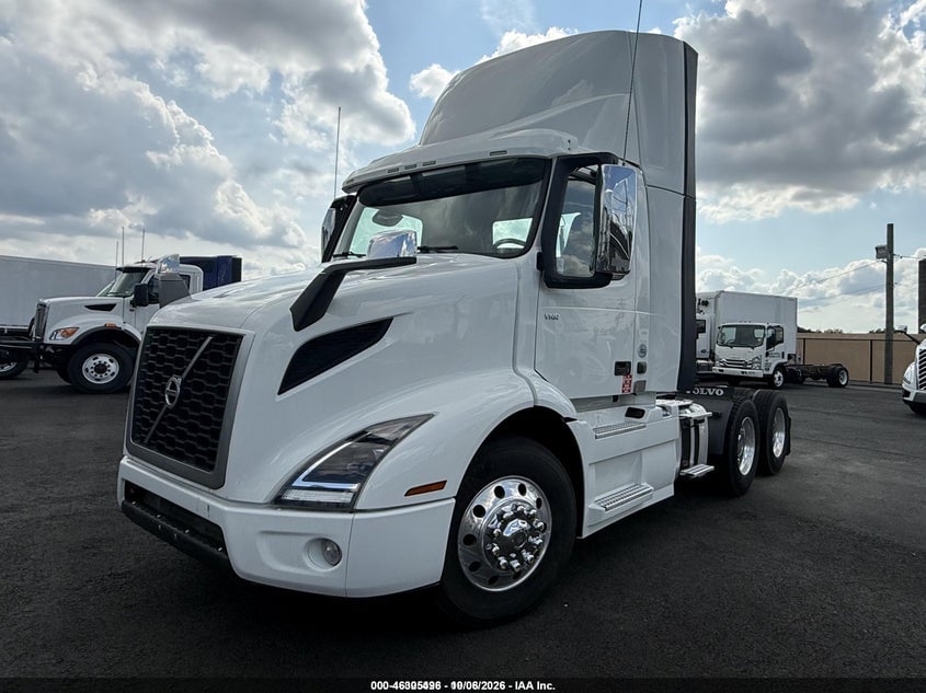 2019 VOLVO VNR64T | 4V4WC9EH8KN204320 | UPCARS