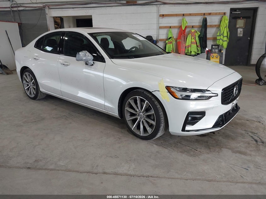 2021 VOLVO S60 T5 MOMENTUM | 7JR102TZXMG119344 | UPCARS