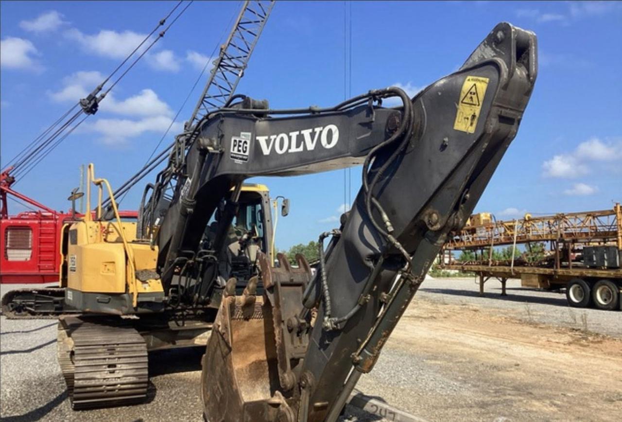2015 VOLVOPENTA CONSTRUCTI VOLVO ECR235DL FRONT SHOVEL EXCAVATOR | VCECR23SC00210620 | UPCARS