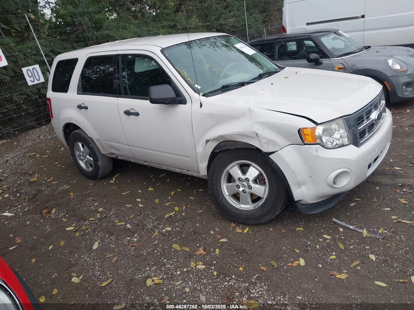 2011 FORD ESCAPE XLS | 1FMCU0C77BKB25476 | UPCARS
