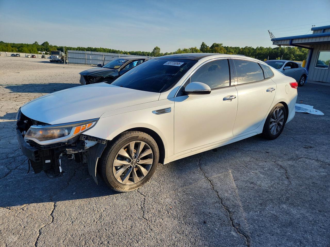 2018 KIA OPTIMA S | 5XXGT4L39JG224175 | UPCARS