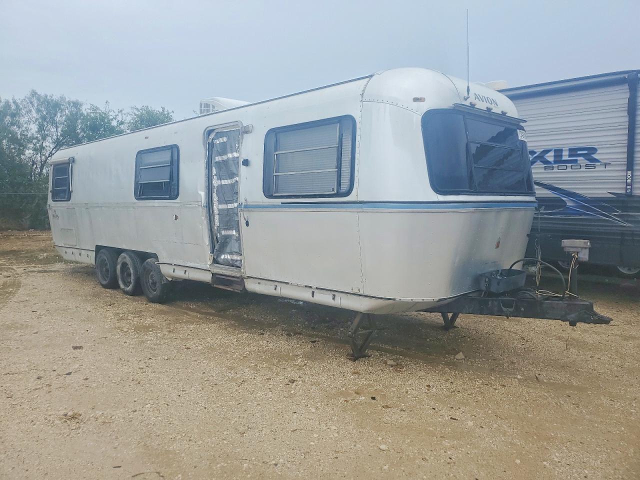 1985 FLEETWOOD AVION CAMPER | 1EE1W3432F9304610 | UPCARS