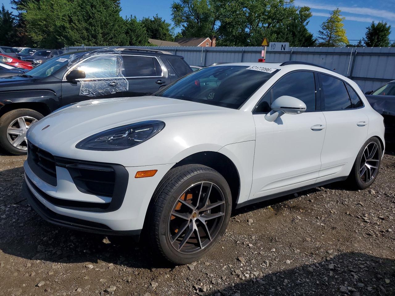 2024 PORSCHE MACAN BASE | WP1AA2A53RLB16049 | UPCARS