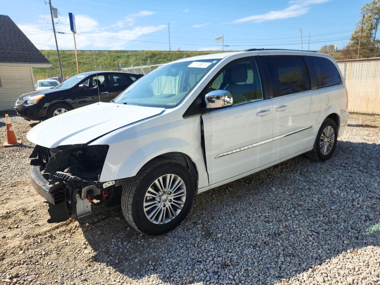 2014 CHRYSLER MINIVAN TOURING L | 2C4RC1CGXER338709 | UPCARS