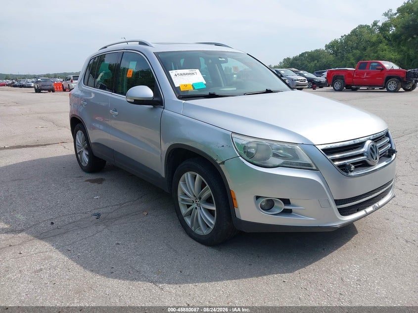 2011 VOLKSWAGEN TIGUAN SE | WVGBV7AX5BW532564 | UPCARS