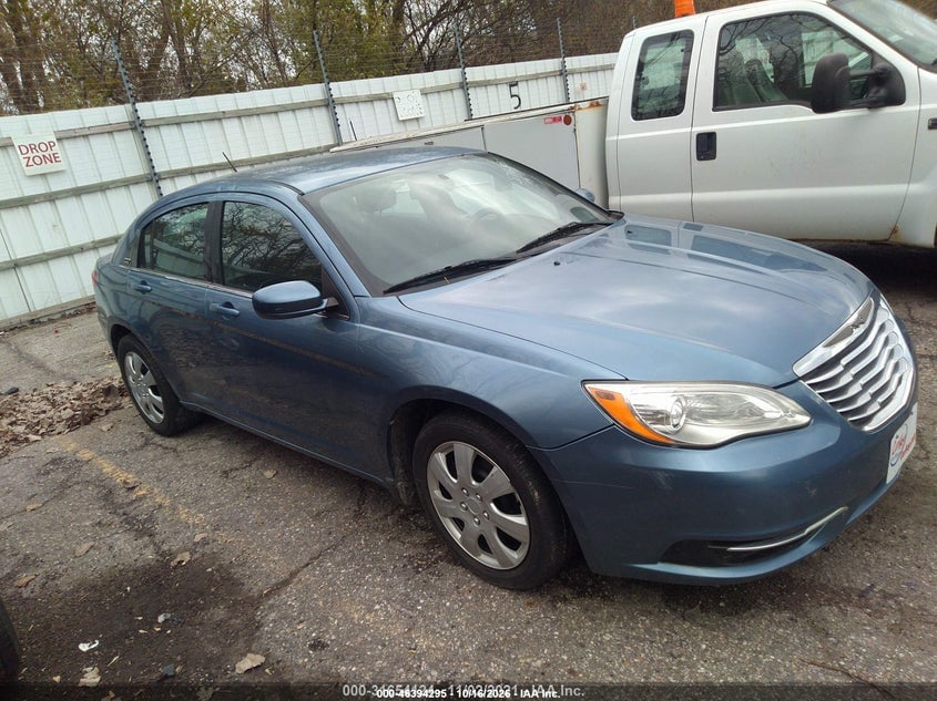 2011 CHRYSLER 200 LX | 1C3BC4FB9BN576535 | UPCARS
