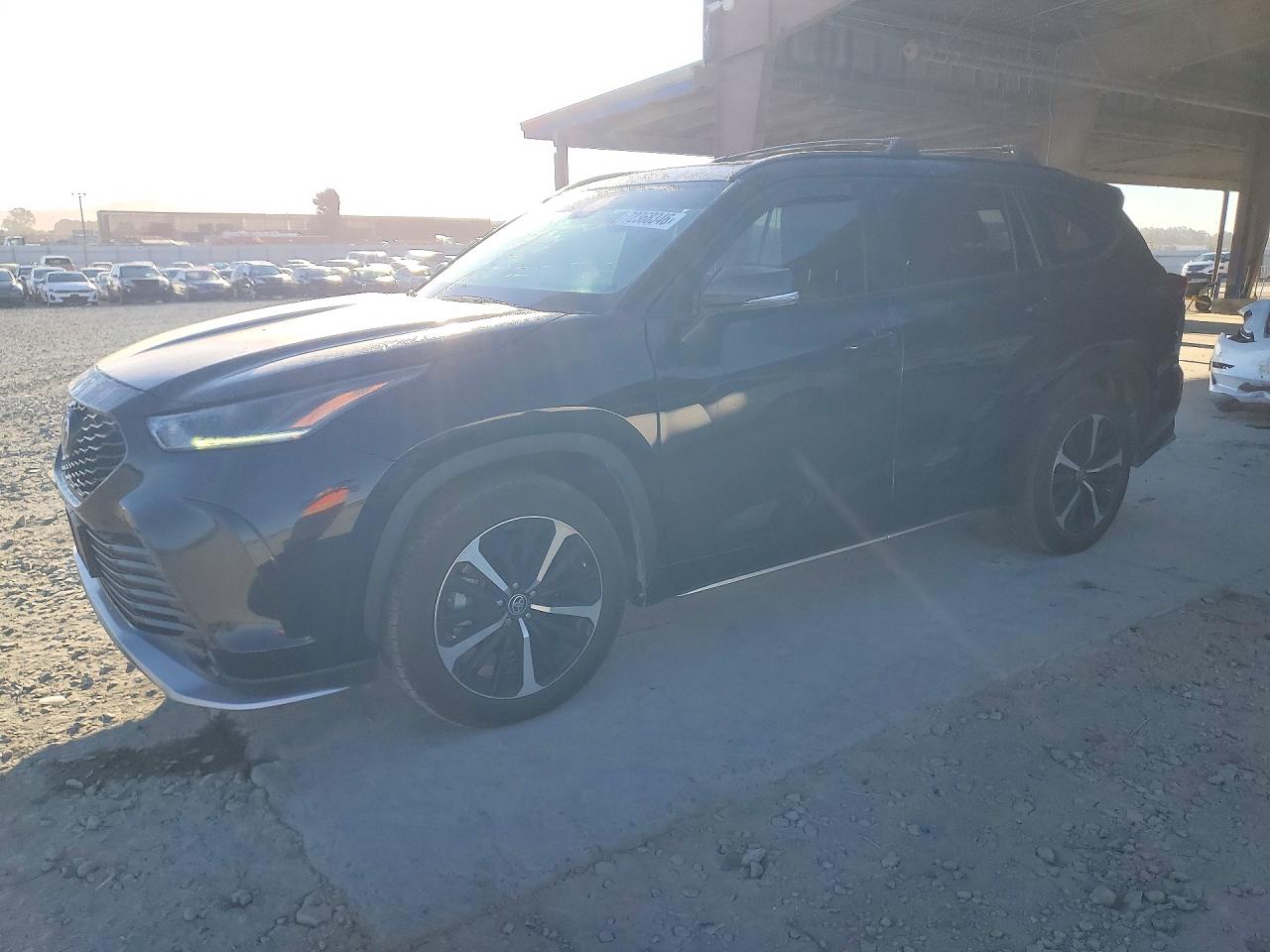2022 TOYOTA HIGHLANDER XSE | 5TDJZRBH2NS249213 | UPCARS