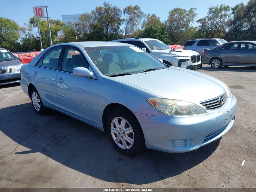 2005 TOYOTA CAMRY LE | 4T1BE32K45U977745 | UPCARS