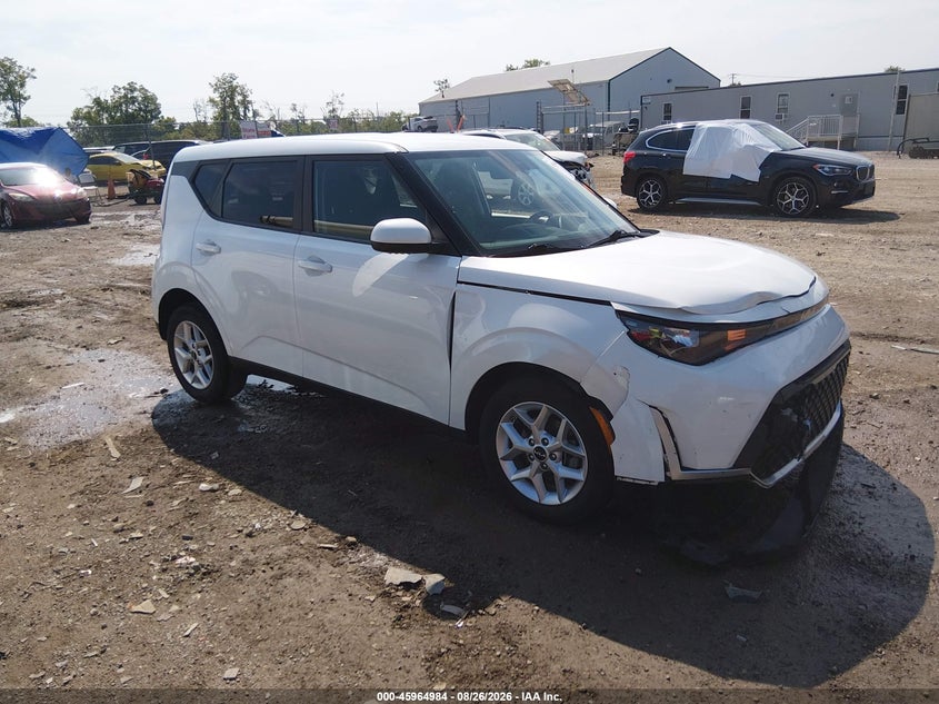 2023 KIA SOU LX | KNDJ23AUXP7217980 | UPCARS