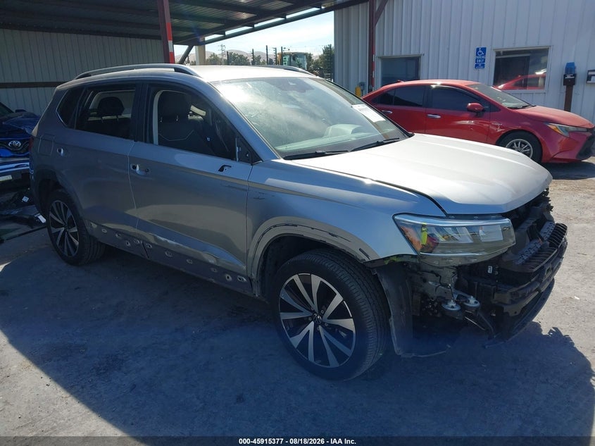 2024 VOLKSWAGEN TAOS 1.5T SE | 3VVSX7B24RM060614 | UPCARS