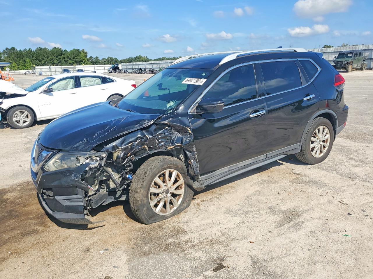 2017 NISSAN ROGUE SV | 5N1AT2MT7HC868451 | UPCARS