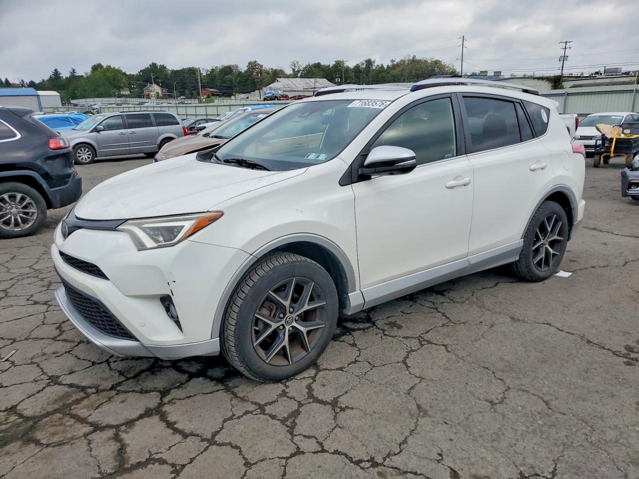 2016 TOYOTA RAV4 SE | JTMJFREV3GJ067983 | UPCARS
