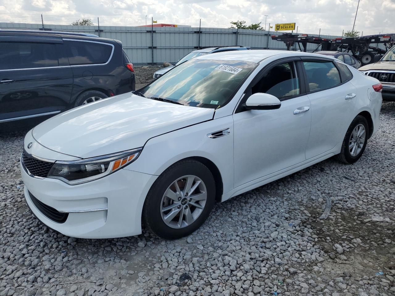 2018 KIA OPTIMA LX | 5XXGT4L36JG243508 | UPCARS
